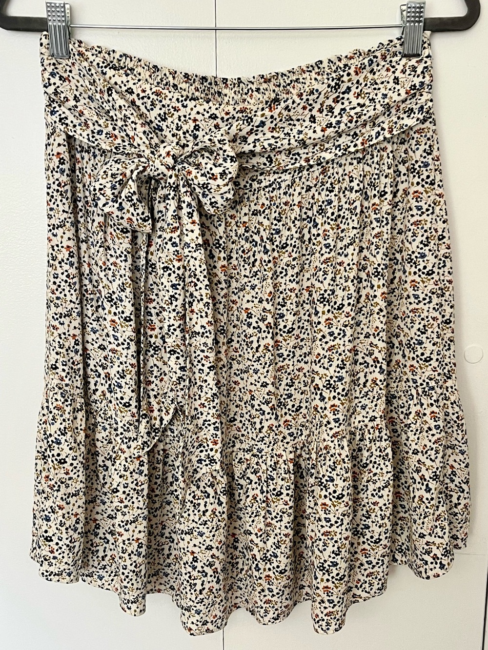 Madewell Tie-Waist Mini Skirt in Fieldwalk Floral Size M Like New